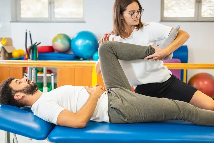 Partner 20or20 Practitioner Based20 Techniques20for20 Improving20 Hip20 Mobility resized