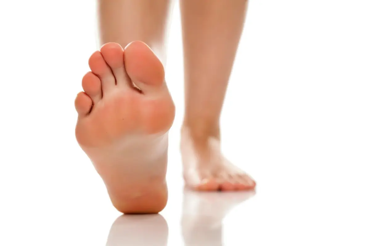 Female foot 2x3