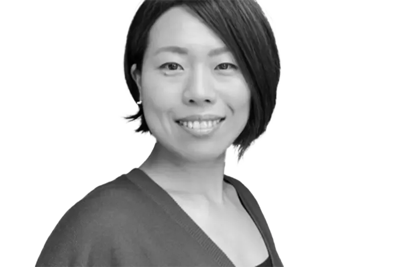 イタクラ　アヤ